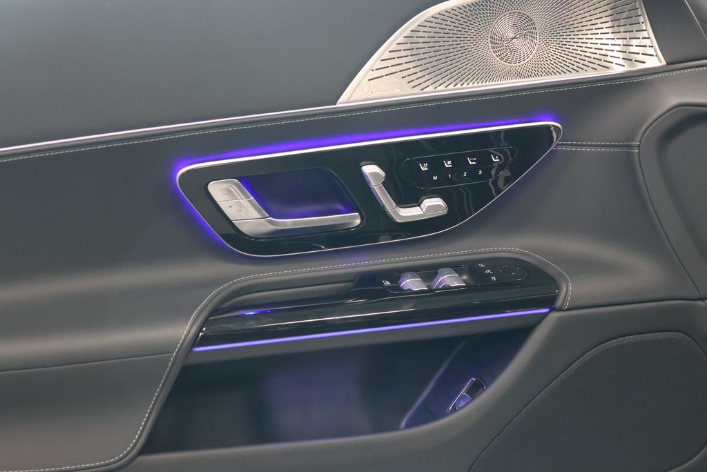 Thumbnail: 2022 Mercedes-Benz SL-Class - 31