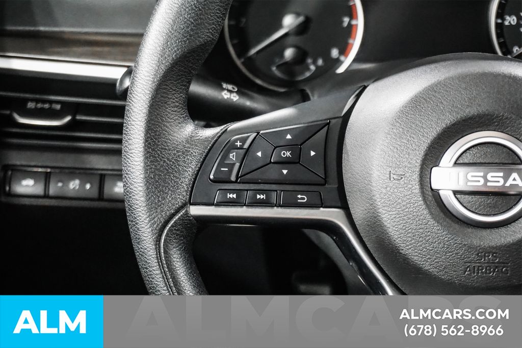 Used 2025 Gray Nissan 2.5 SV image 32