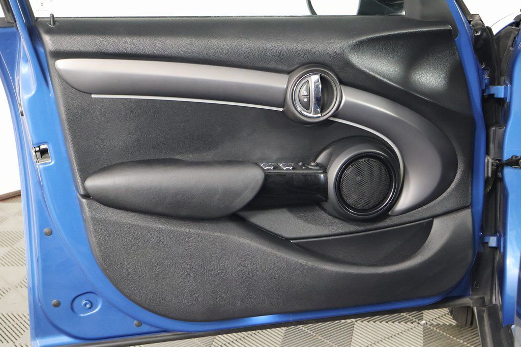 Thumbnail: 2024 MINI Cooper - 12