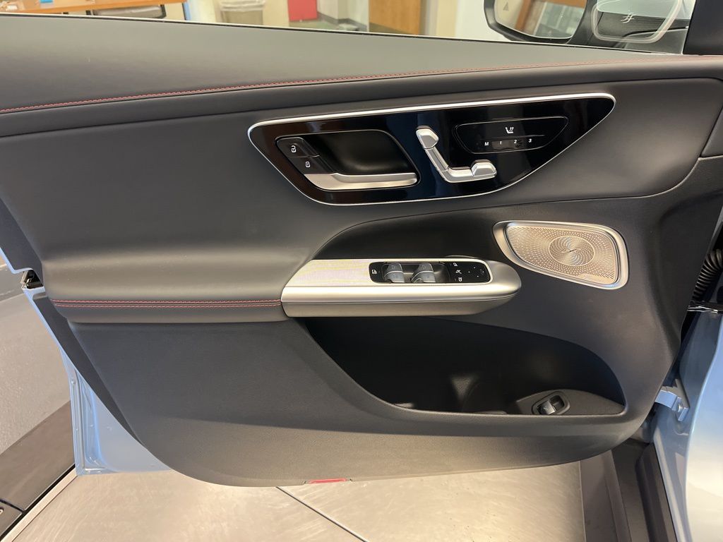 Thumbnail: 2026 Mercedes-Benz GLC - 11