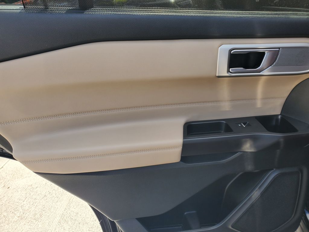 2020 Ford Explorer - $15,488
