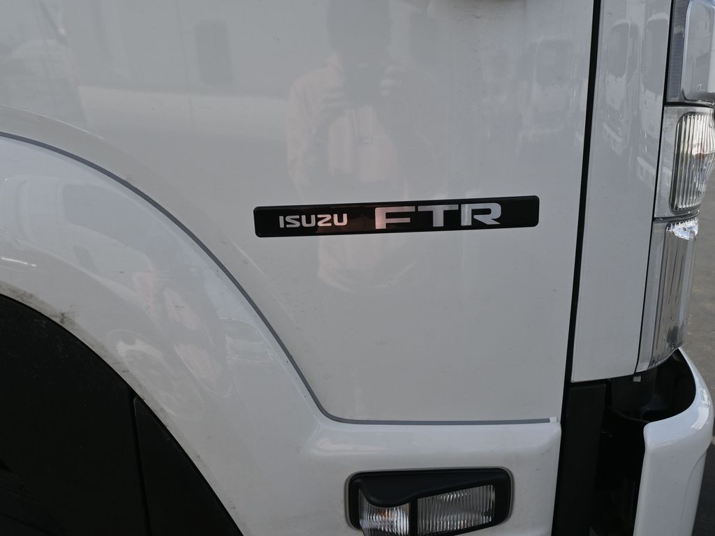 2025 Isuzu FTR 