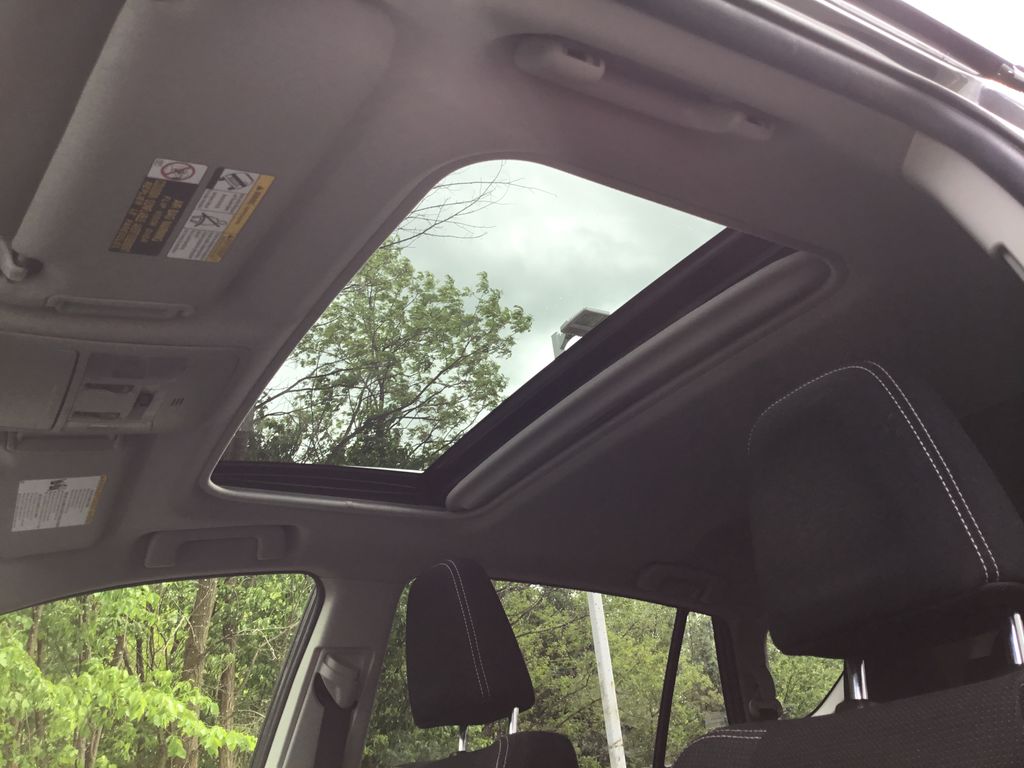 2018 Toyota RAV4 XLE 10