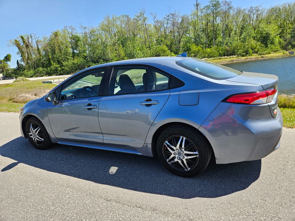 2021 Toyota Corolla LE 3