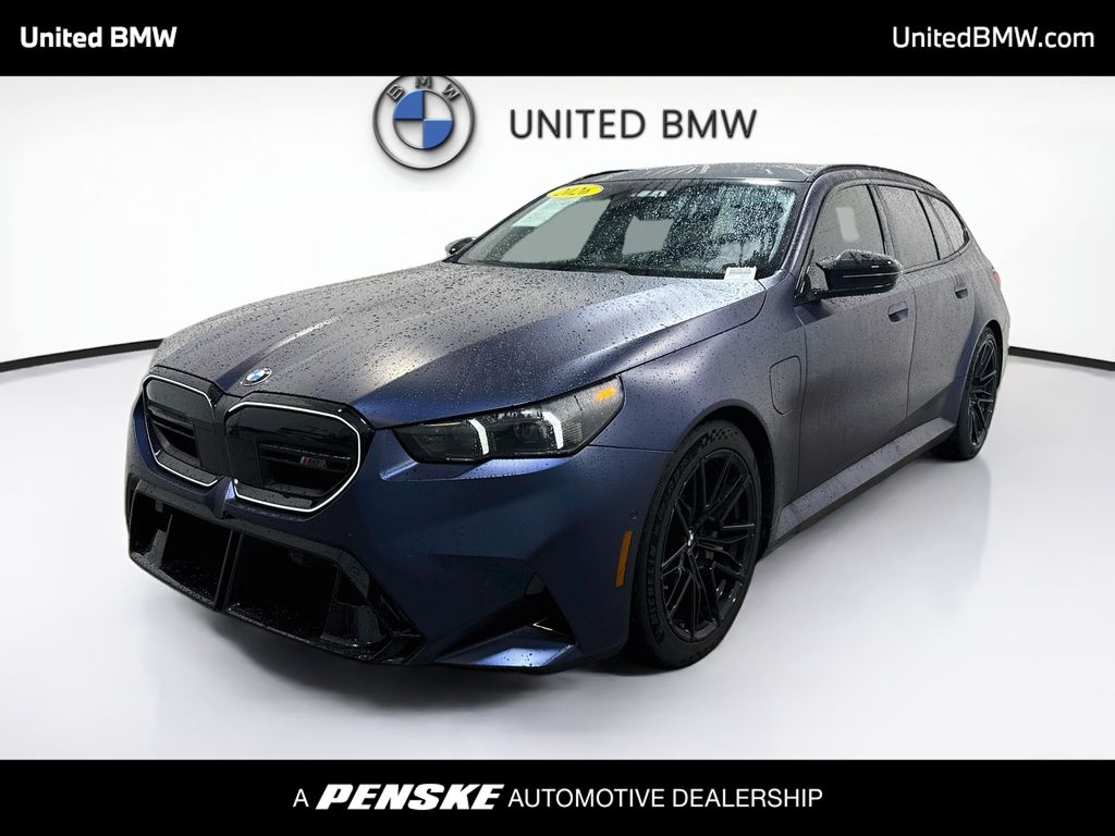Thumbnail: 2026 BMW M5 - 1