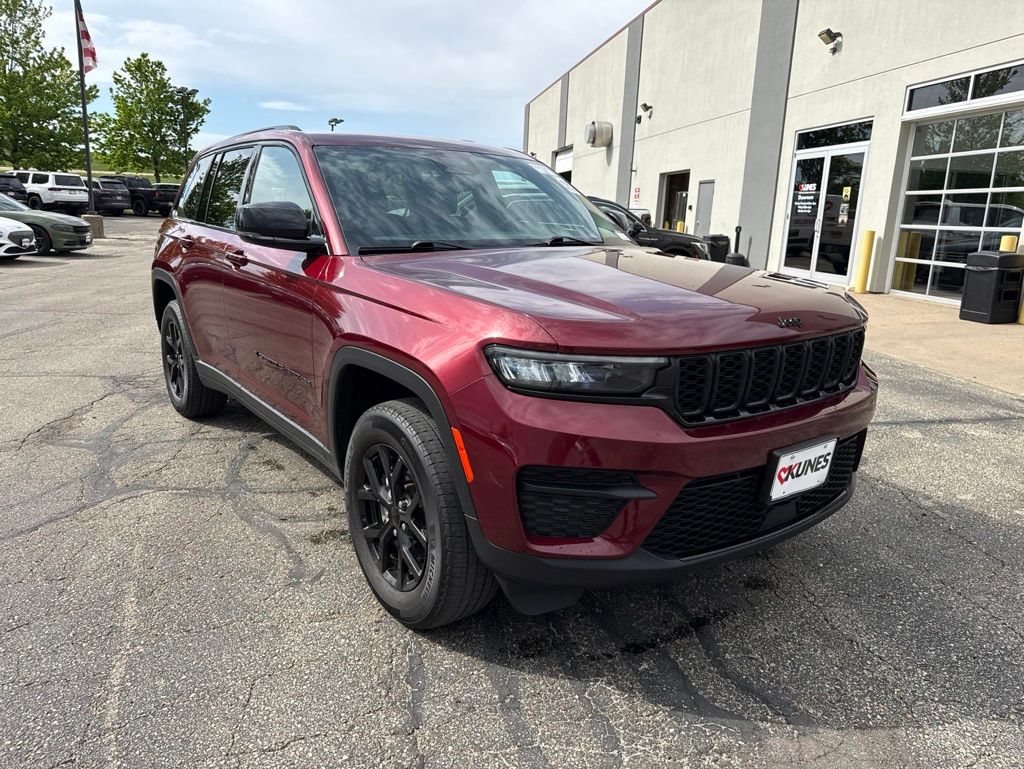 Velvet Red Pearlcoat 2024 Jeep Grand Cherokee SUV / Crossover Four-Wheel Drive 8-Speed Automatic
