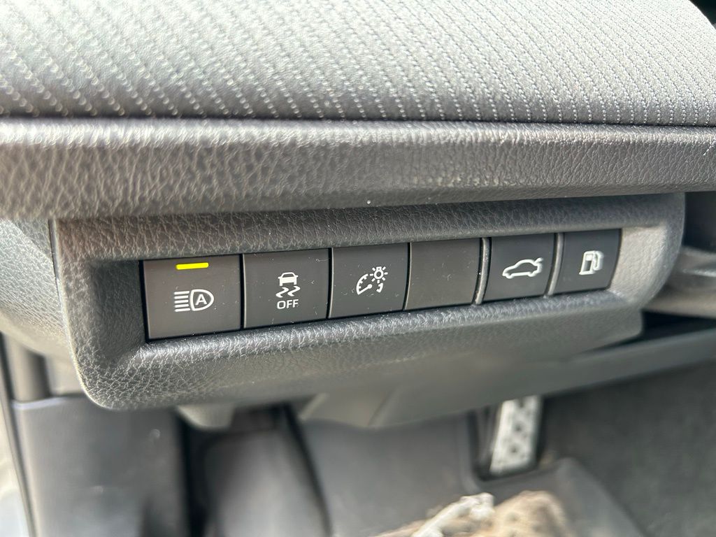 Thumbnail: 2025 Toyota Camry - 17