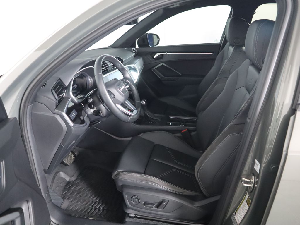 Thumbnail: 2022 Audi Q3 - 20