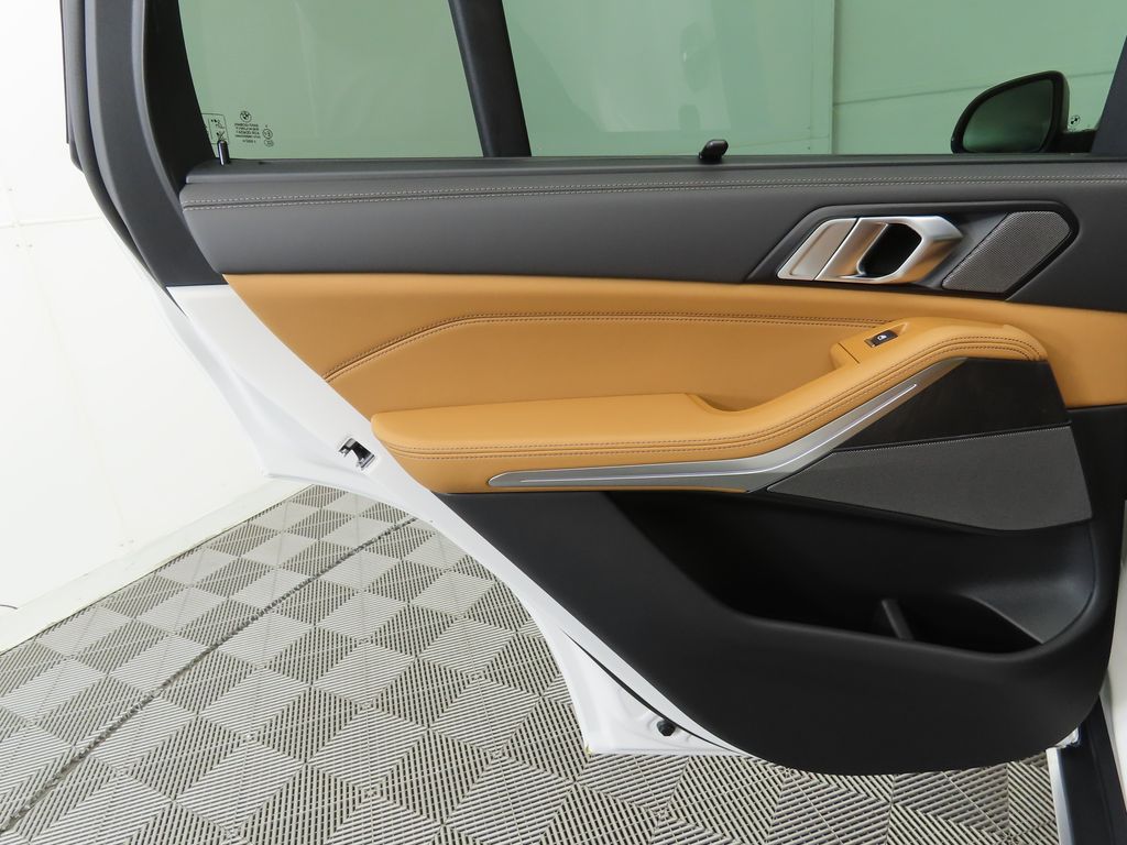 2026 BMW X5 sDrive40i 26