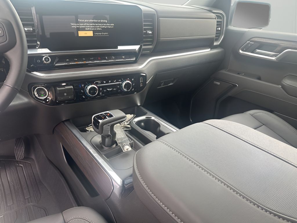 New 2026 White GMC SLT image 35