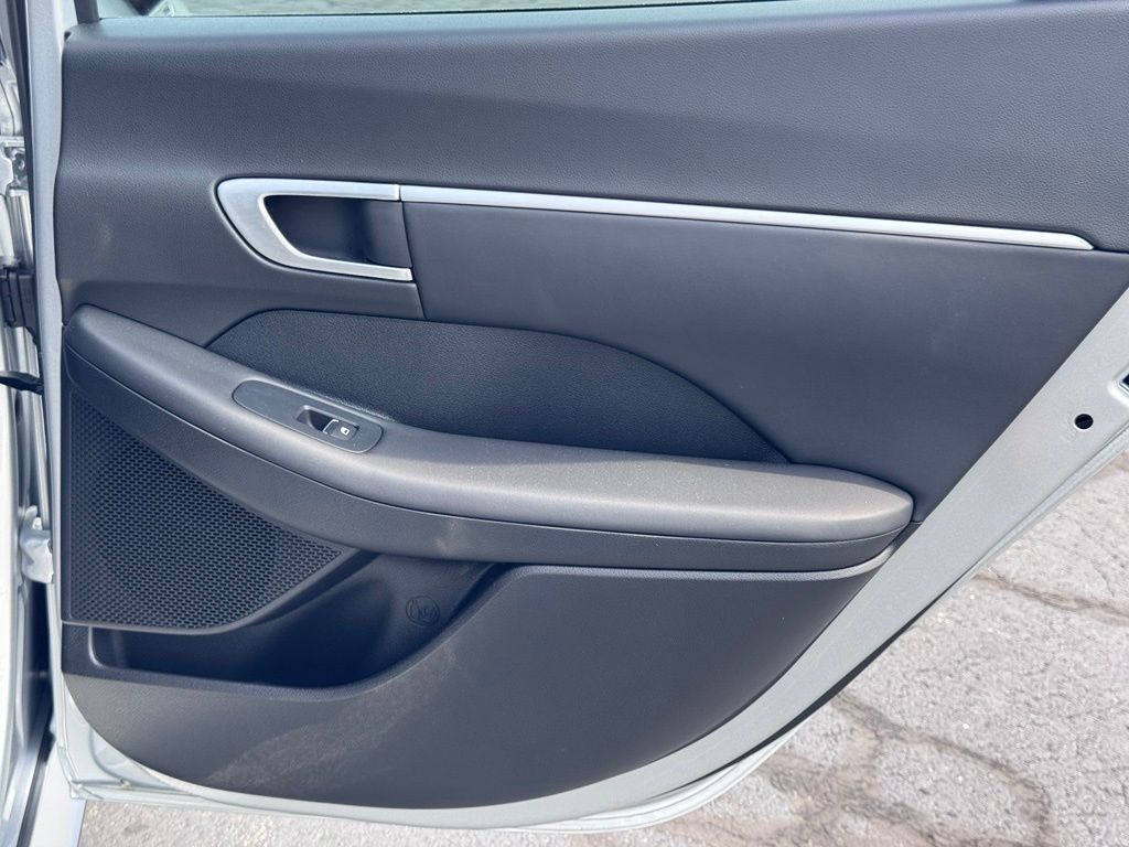 HyundaiSonata Hybrid26