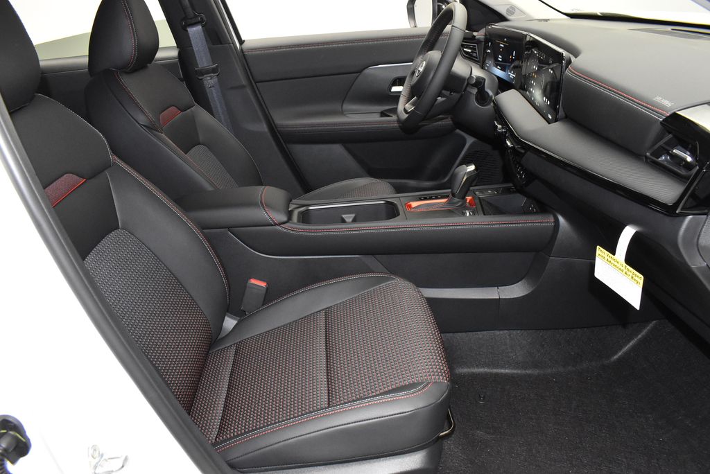 Thumbnail: 2026 Nissan Kicks - 24