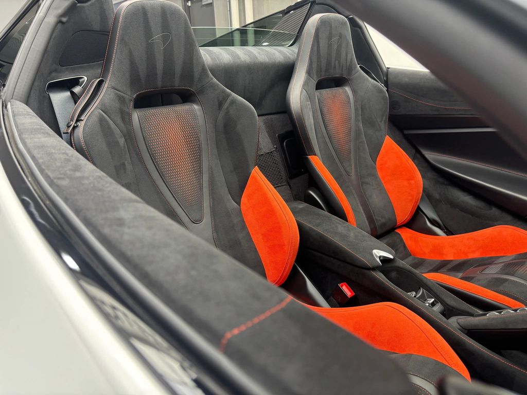 2024 McLaren 750S