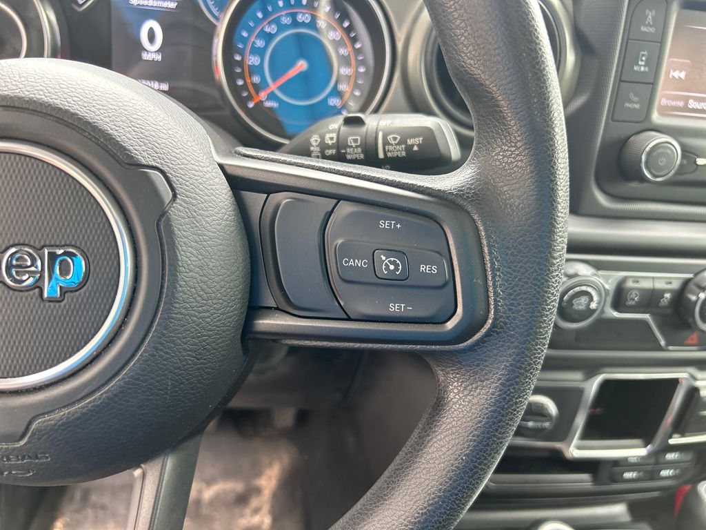 Certified Used 2021 White Jeep Unlimited Willys image 21