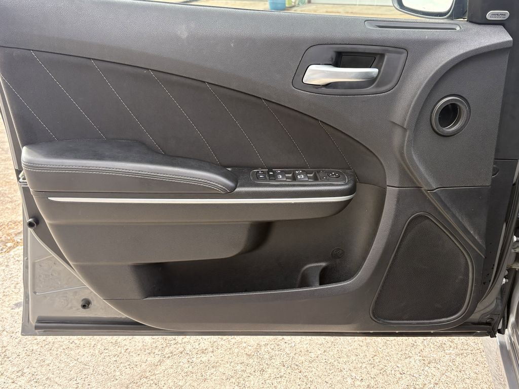 Used 2023 Destroyer Gray Clearcoat Dodge R/T Scat Pack image 10