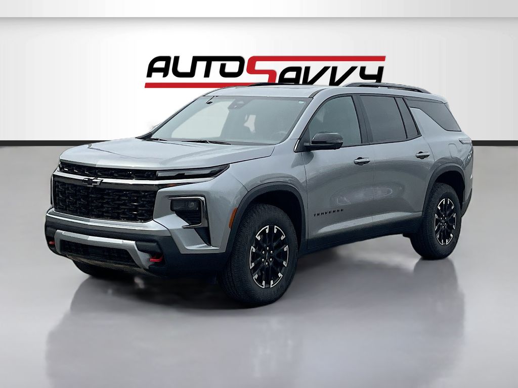 Used 2025 Gray Chevrolet Z71 image 3