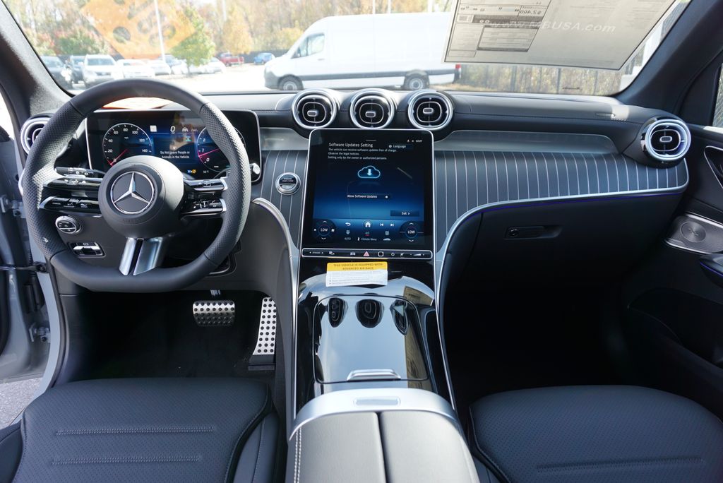 Thumbnail: 2026 Mercedes-Benz GLC - 17