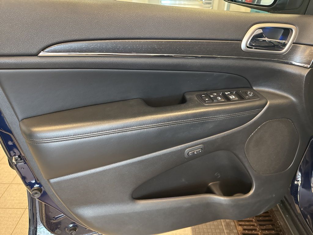 2018 Jeep Grand Cherokee Limited photo 12