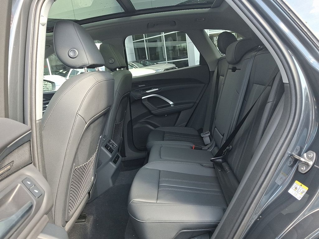 Thumbnail: 2026 Audi Q5 - 7