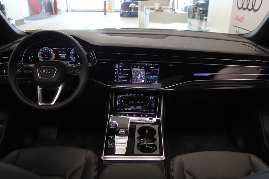 Thumbnail: 2026 Audi Q8 - 10