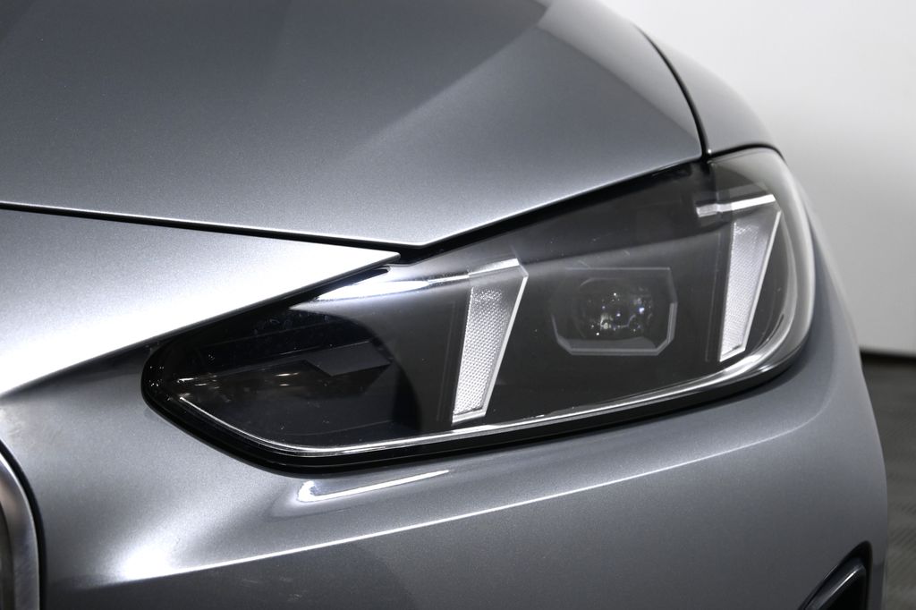 Thumbnail: 2025 BMW i4 - 11