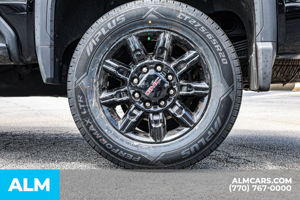 Used 2024 Black GMC AT4 image 17