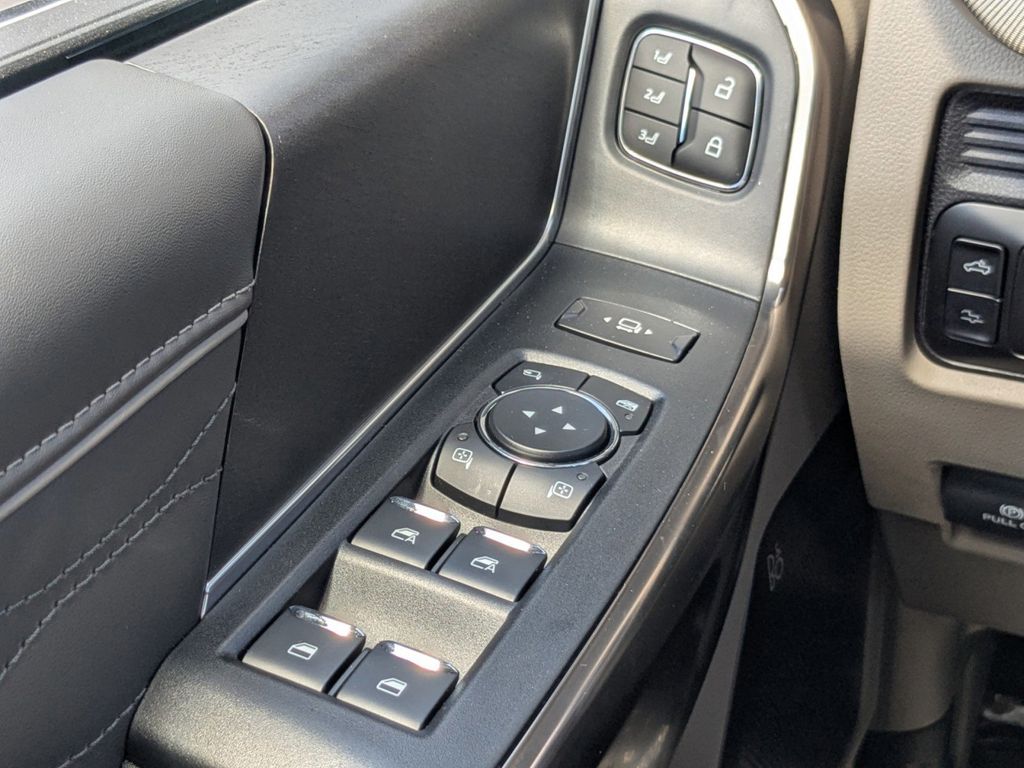 2025 Ford F-250 Platinum