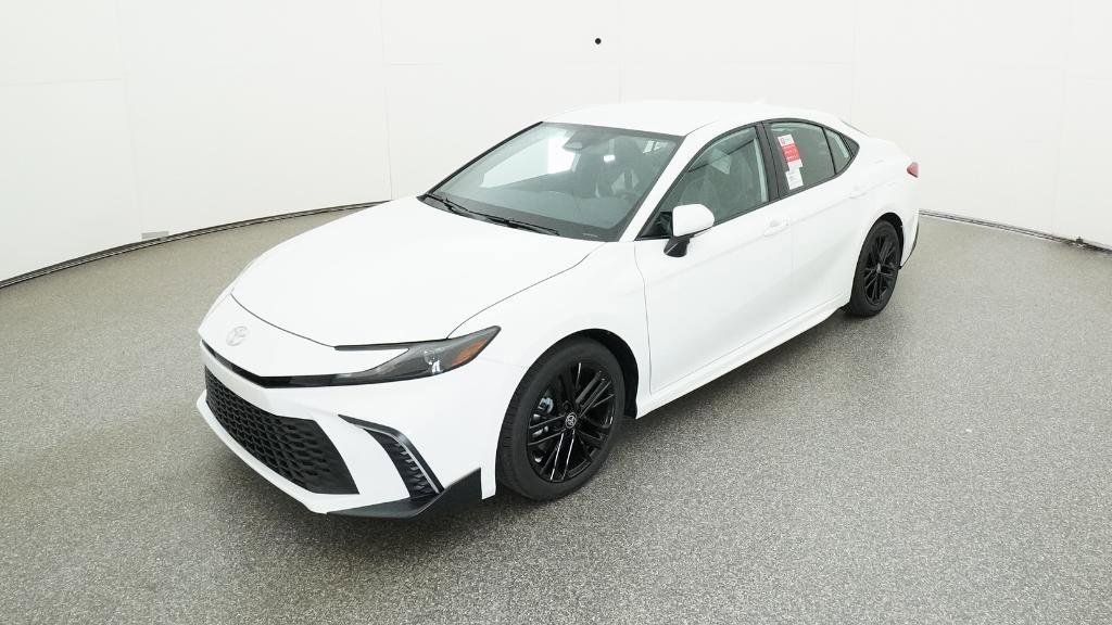 2025 Toyota Camry SE Hero Image
