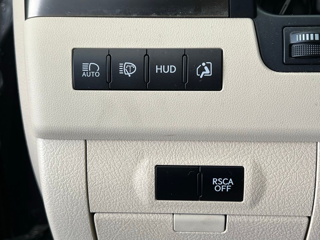 Thumbnail: 2016 Lexus LX - 10