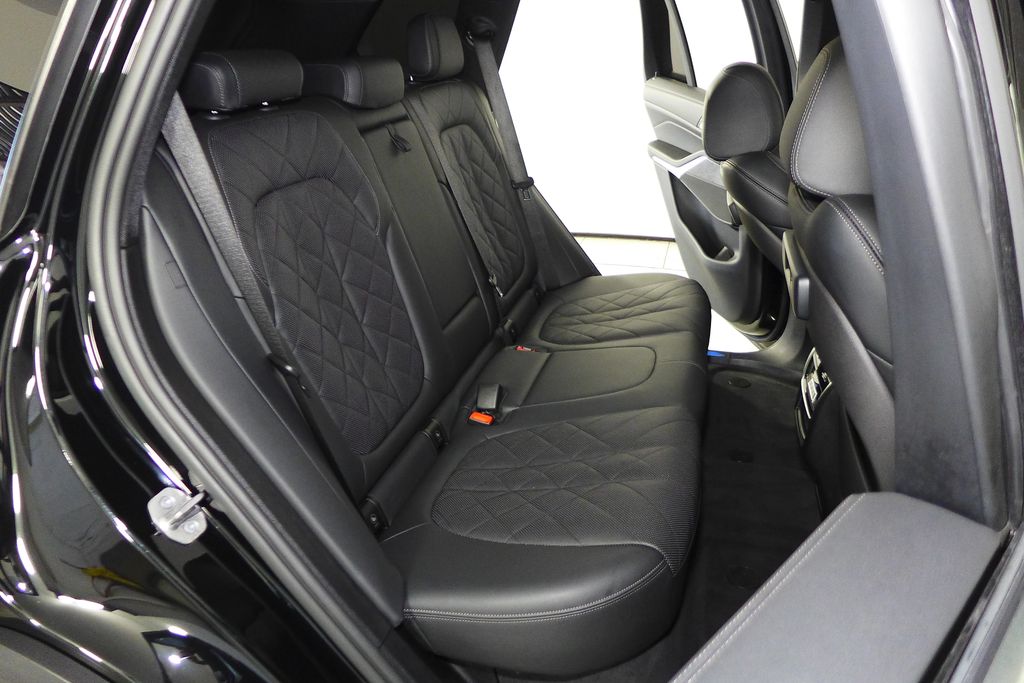 Thumbnail: 2023 BMW X5 - 18