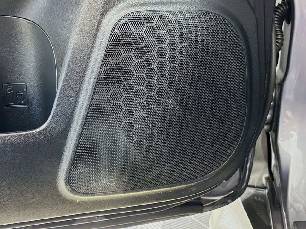 Thumbnail: 2023 Lexus GX - 19