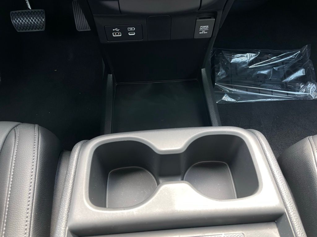 Thumbnail: 2026 Honda Odyssey - 20