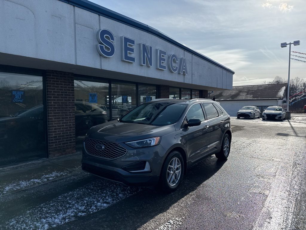 2023 Ford Edge