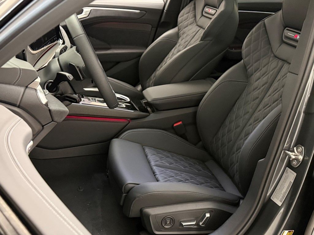 Thumbnail: 2026 Audi A6 - 31