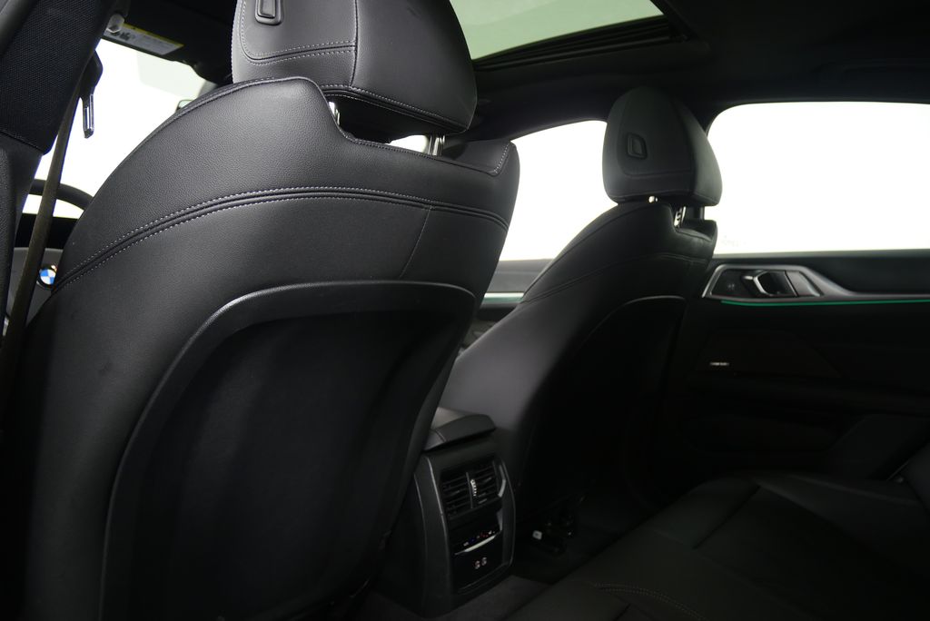 Thumbnail: 2025 BMW 4 Series - 17