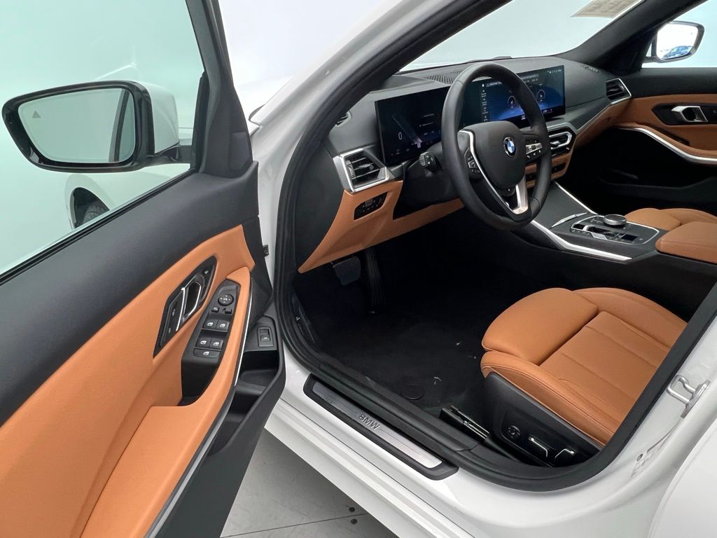 Thumbnail: 2024 BMW 3 Series - 23