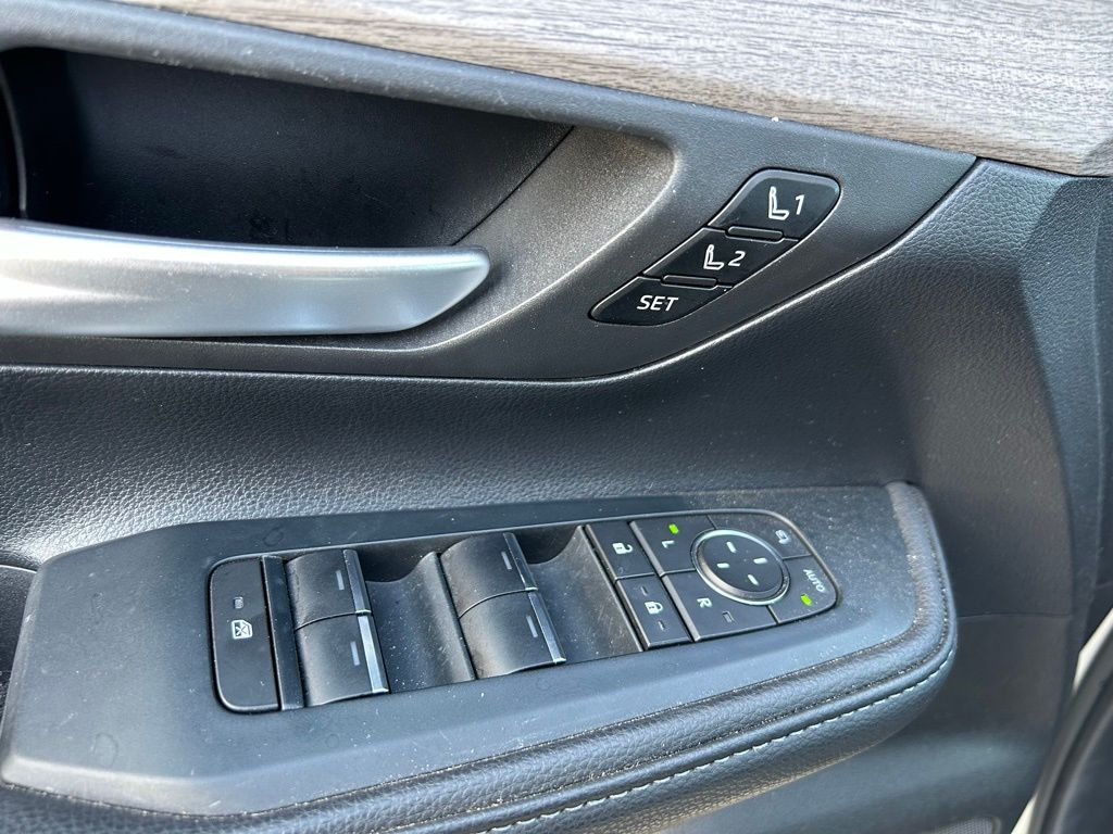 2024 Toyota Grand Highlander Limited 18