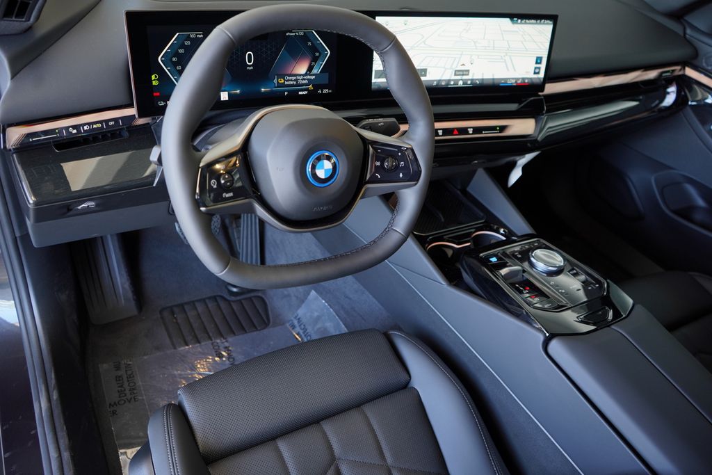 Thumbnail: 2026 BMW i5 - 13