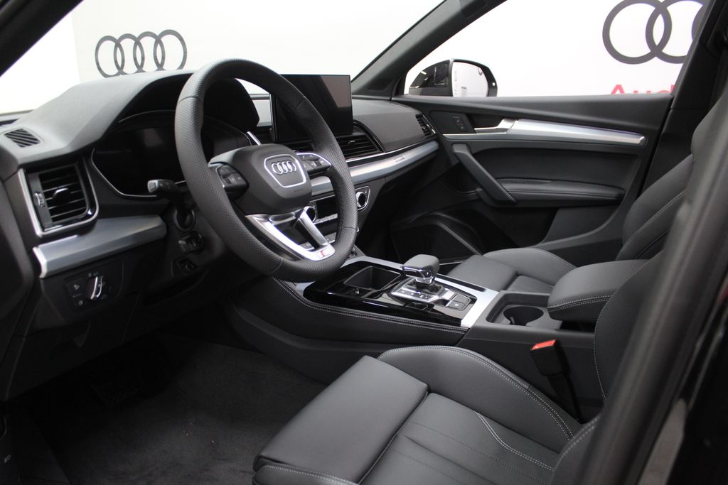 2025 Audi Q5  12