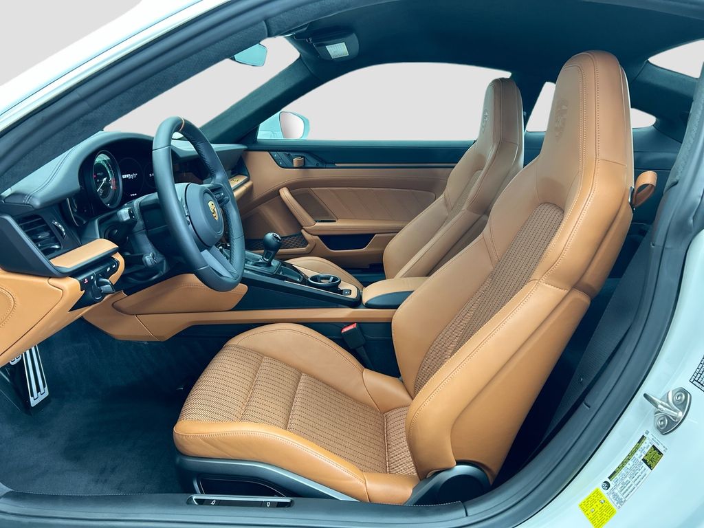 Thumbnail: 2024 Porsche 911 - 5