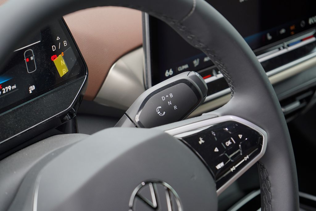 2025 Volkswagen ID.4 Pro 9