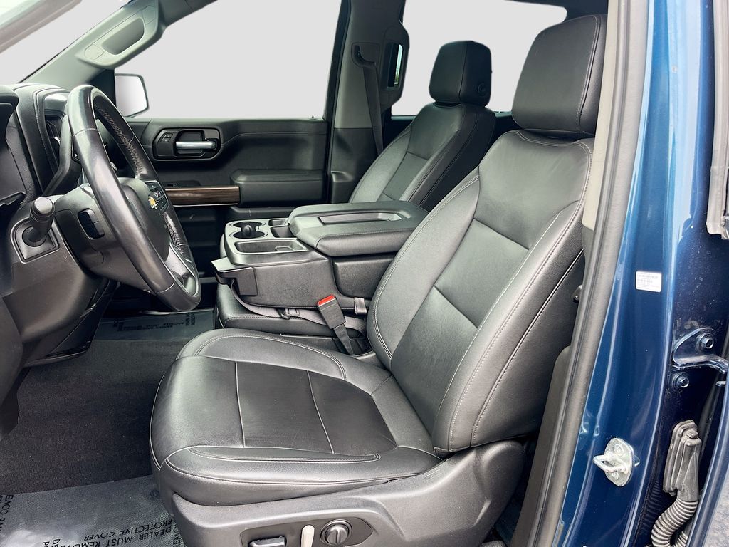 Used 2021 Blue Chevrolet LT image 20