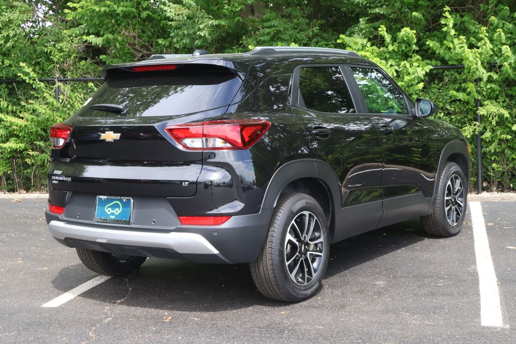 Thumbnail: 2026 Chevrolet TrailBlazer - 11