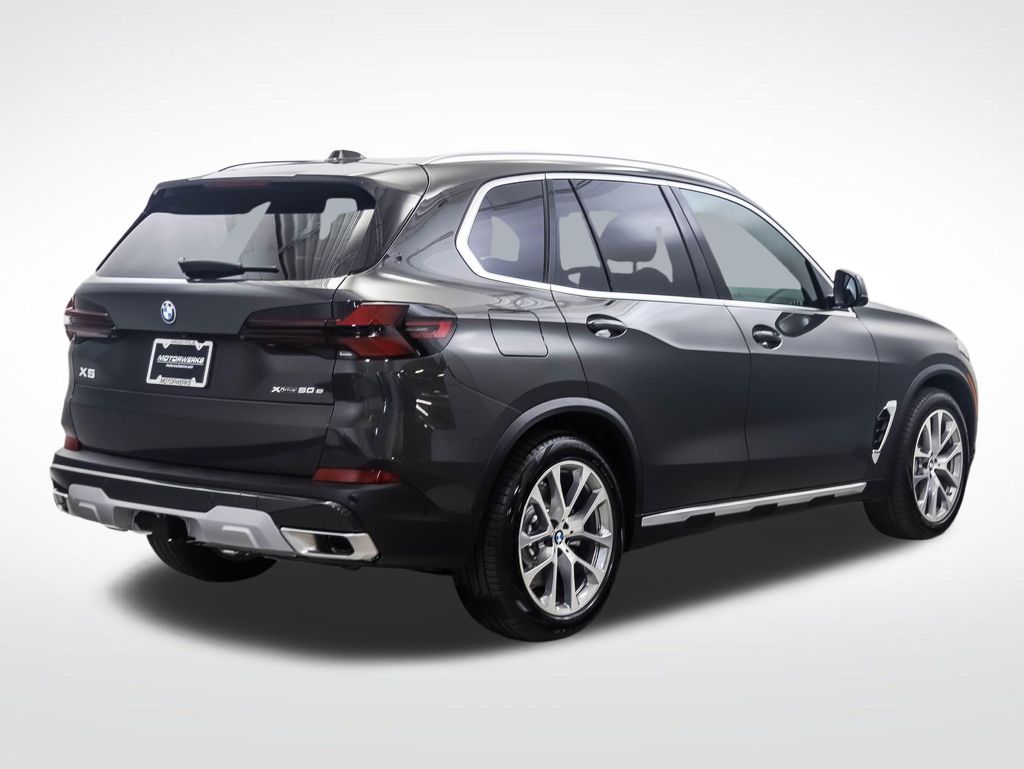 Thumbnail: 2026 BMW X5 - 5