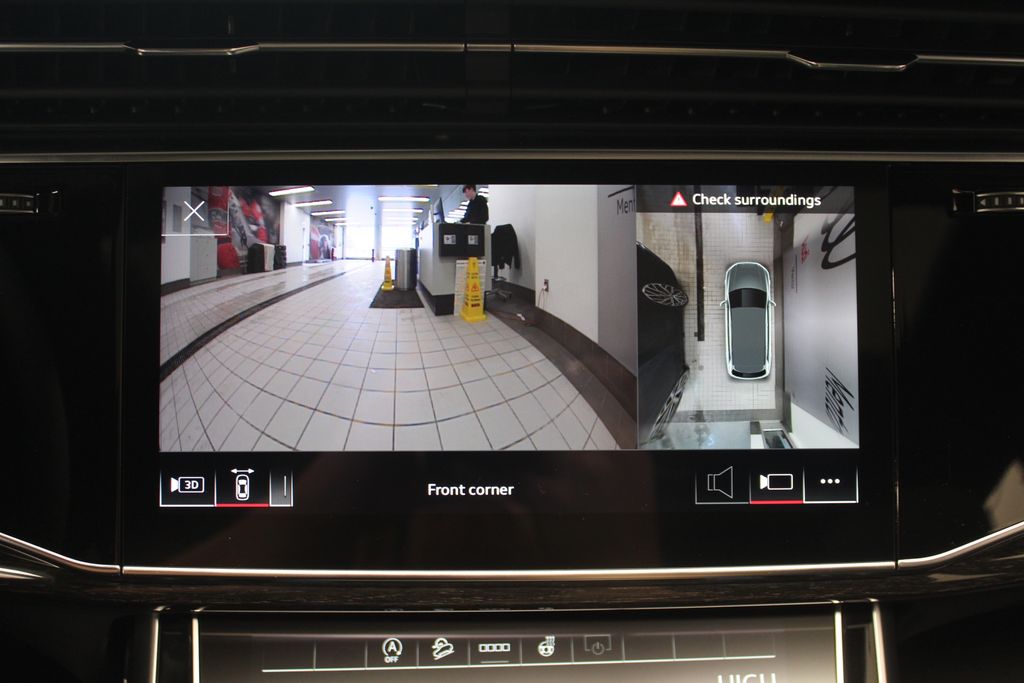 Thumbnail: 2026 Audi Q7 - 21