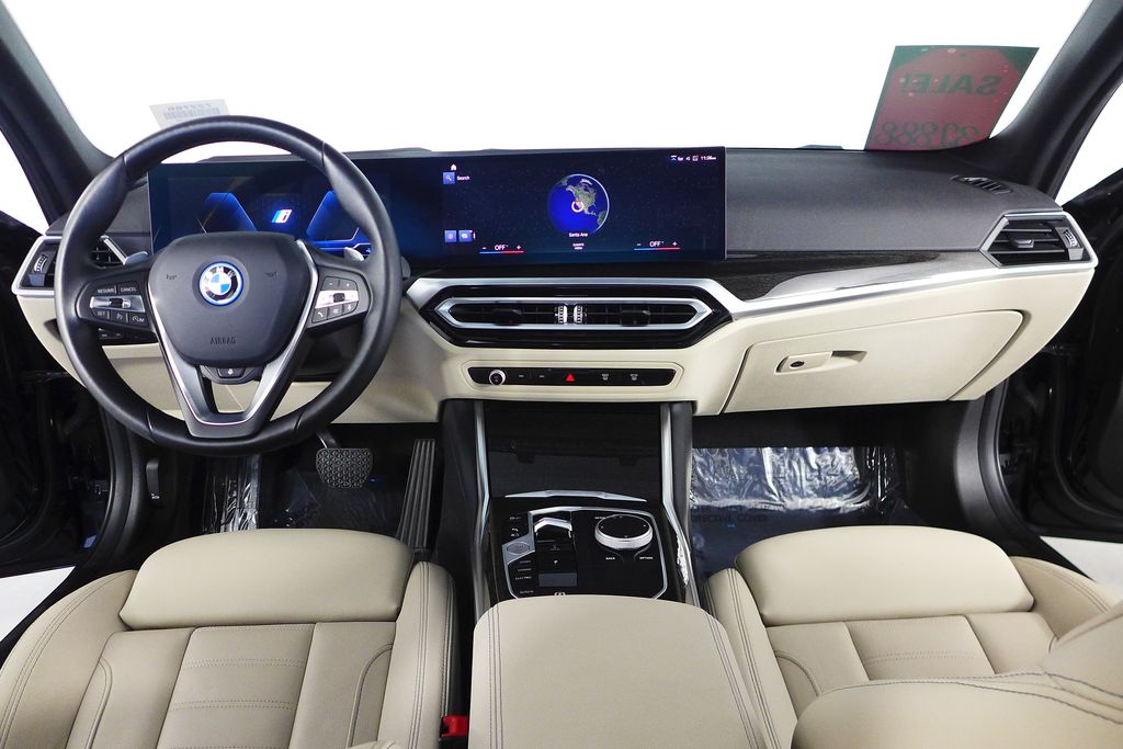 Thumbnail: 2023 BMW 3 Series - 25