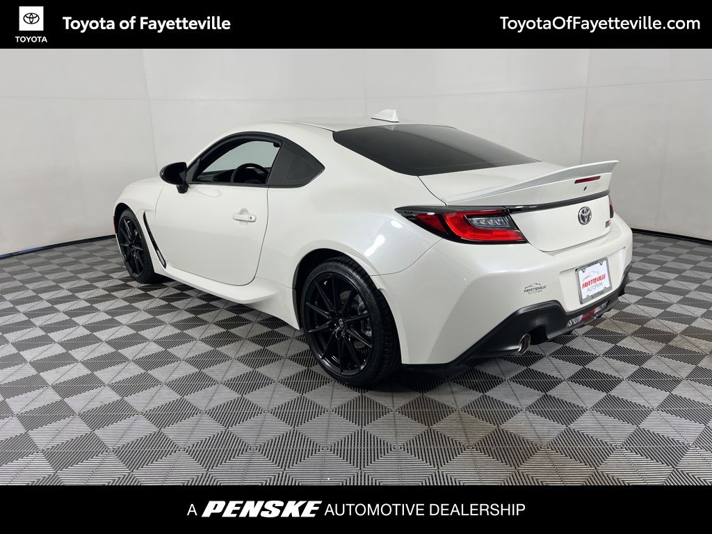 Thumbnail: 2024 Toyota GR86 - 13