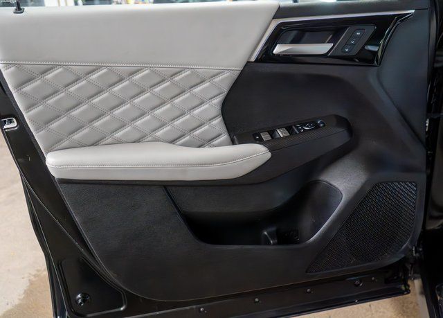 2024 Mitsubishi Outlander SEL Platinum Edition Black at Auto Express Mitsubishi