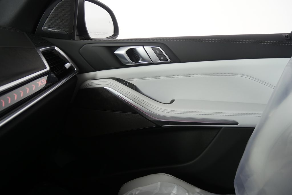 Thumbnail: 2026 BMW X5 - 24