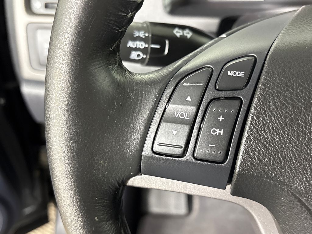 Used 2011  Honda EX-L image 16